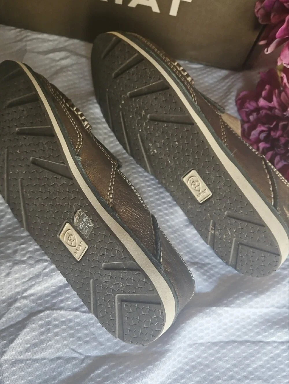 Ariat Bronze Metallic Slip-On Moccasin Loafer Cruisers Womens Size 6